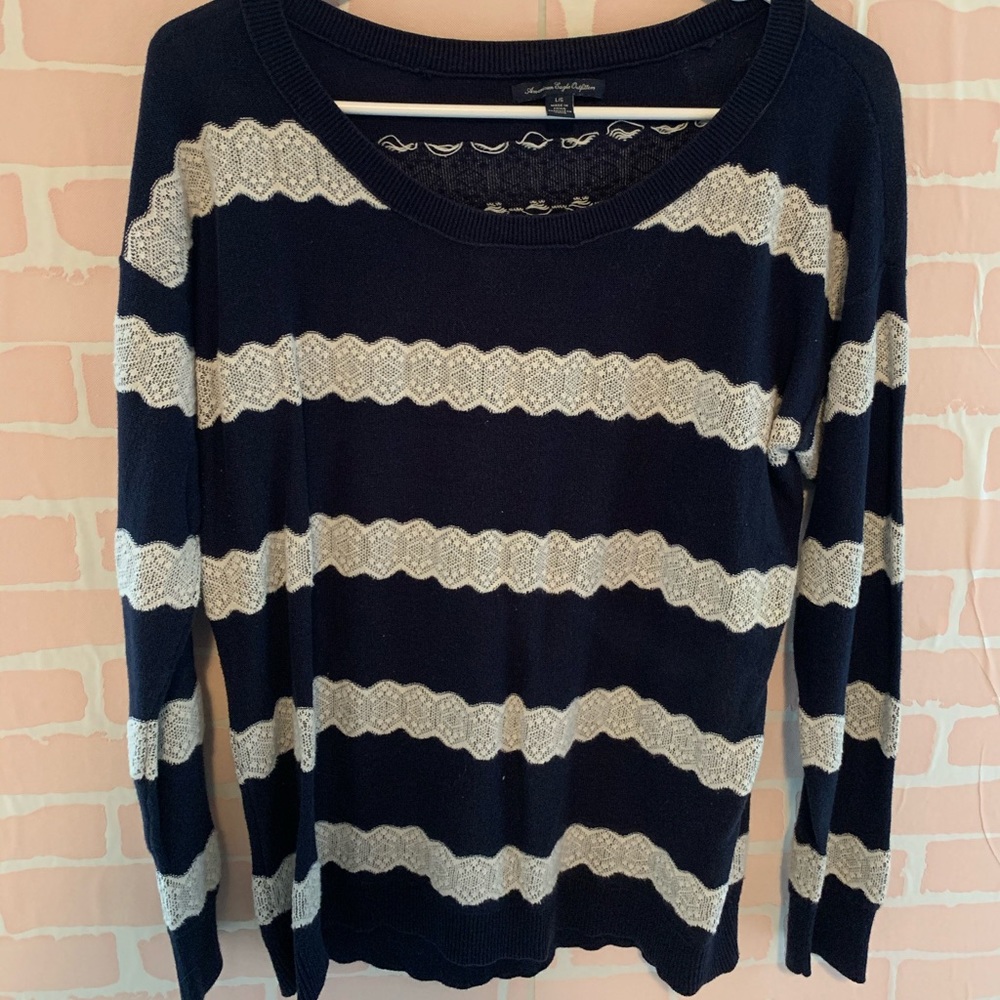 American Eagle sweater